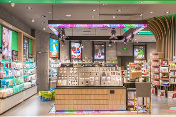 化妆品专卖店 零售业中的美丽商机与挑战